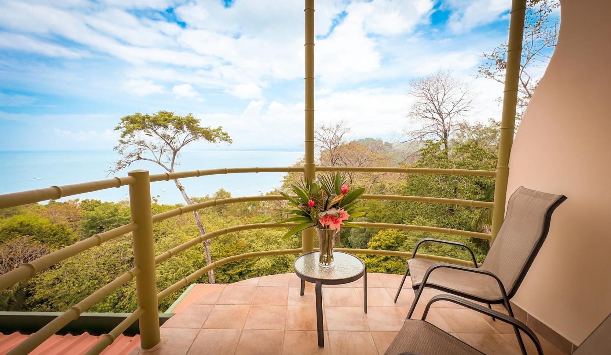 Issimo Suites (Adults Only) Manuel Antonio Esterno foto