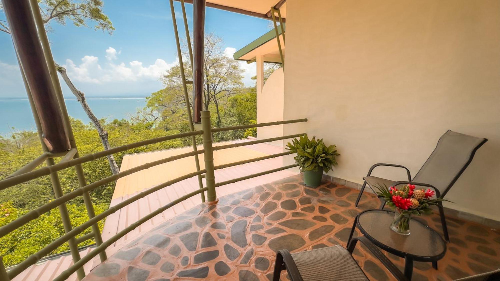 Issimo Suites (Adults Only) Manuel Antonio Esterno foto