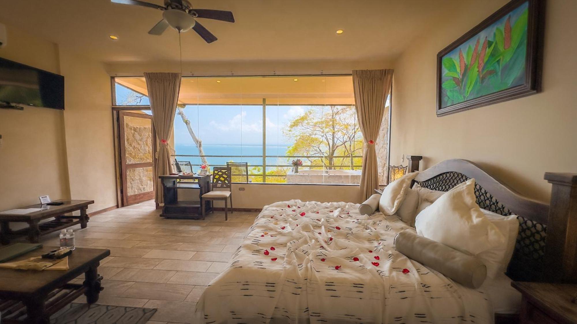 Issimo Suites (Adults Only) Manuel Antonio Esterno foto