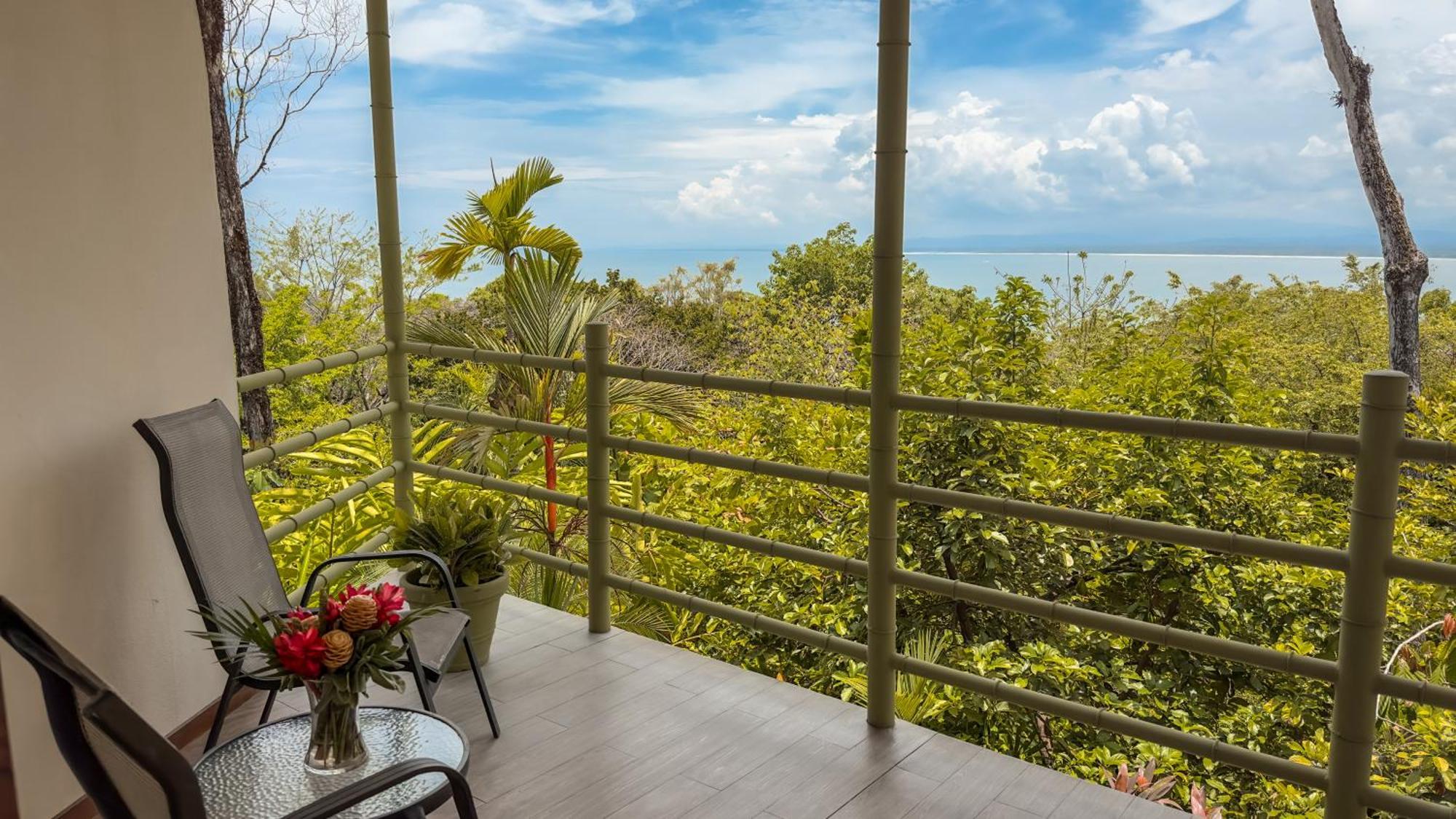 Issimo Suites (Adults Only) Manuel Antonio Esterno foto
