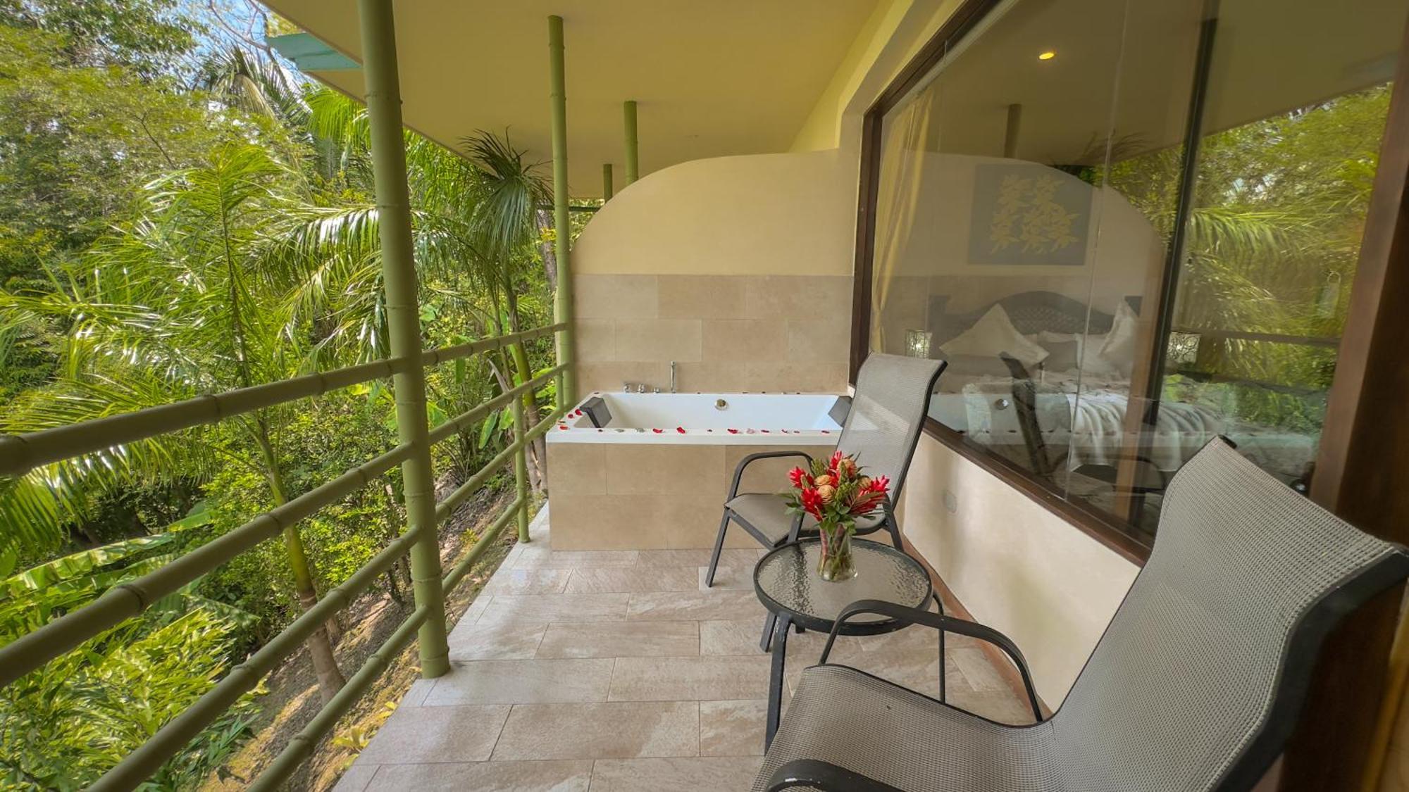 Issimo Suites (Adults Only) Manuel Antonio Esterno foto