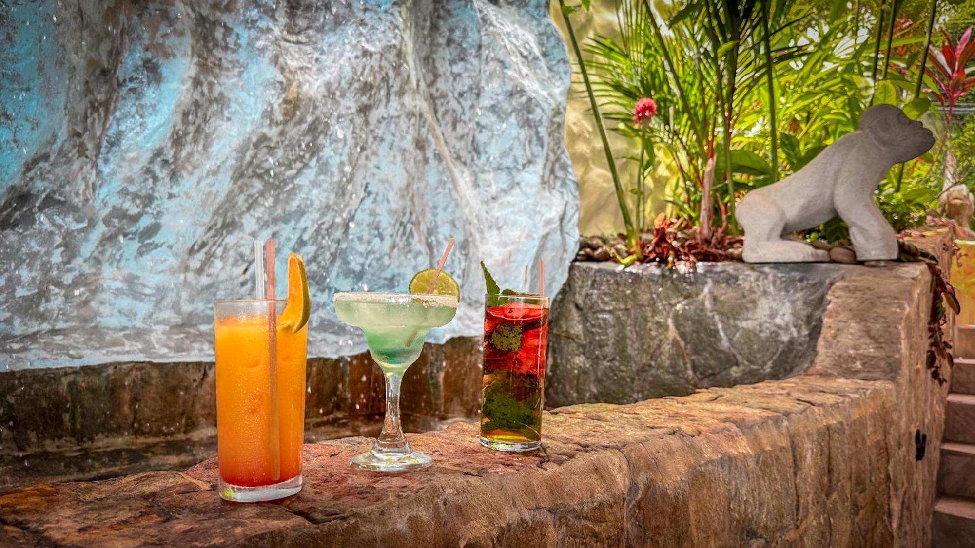 Issimo Suites (Adults Only) Manuel Antonio Esterno foto