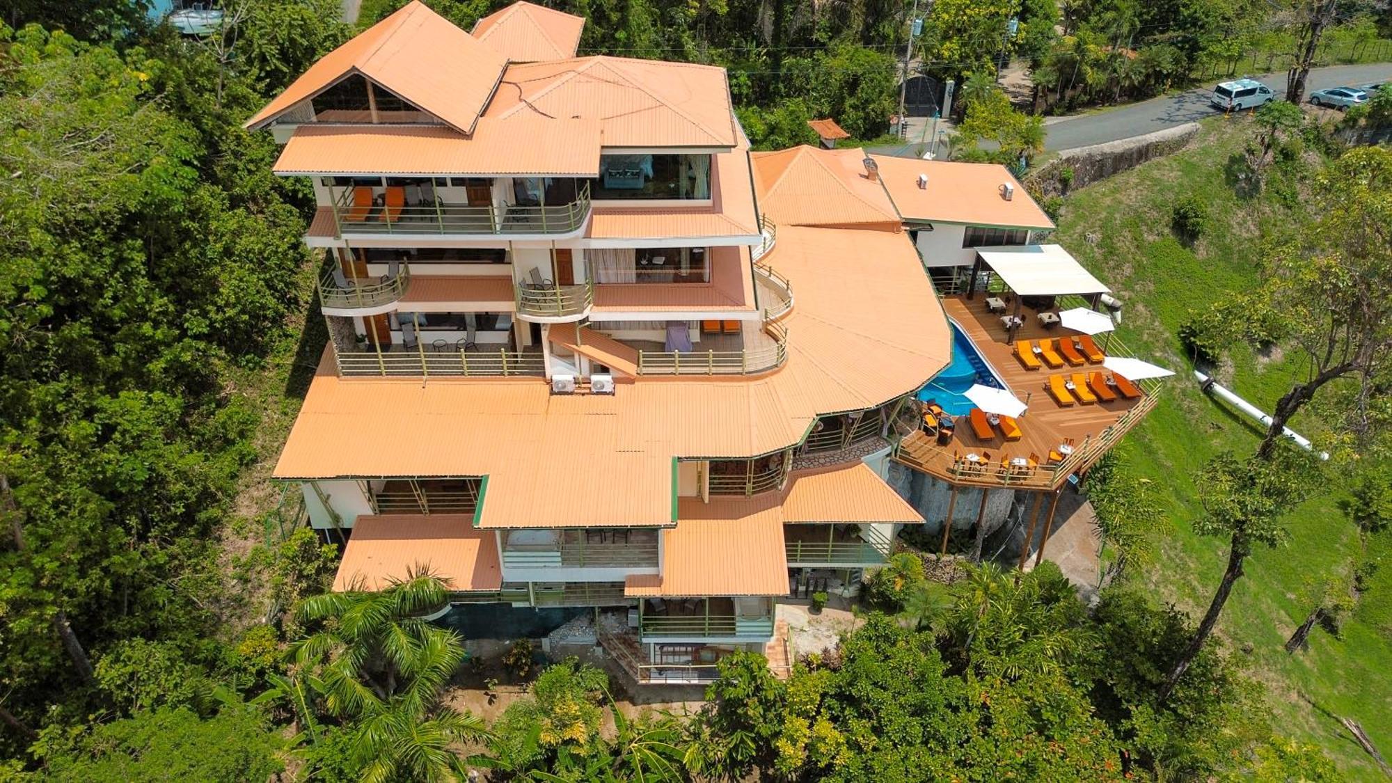 Issimo Suites (Adults Only) Manuel Antonio Esterno foto